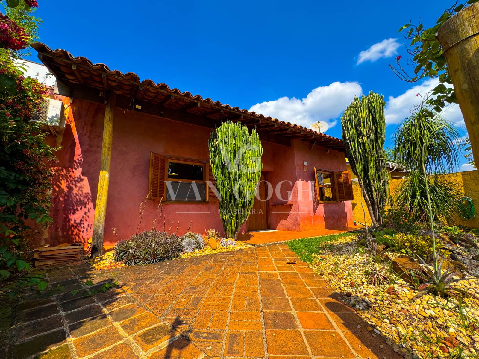 Casa Parque Residencial Girassóis de Holanda Holambra 