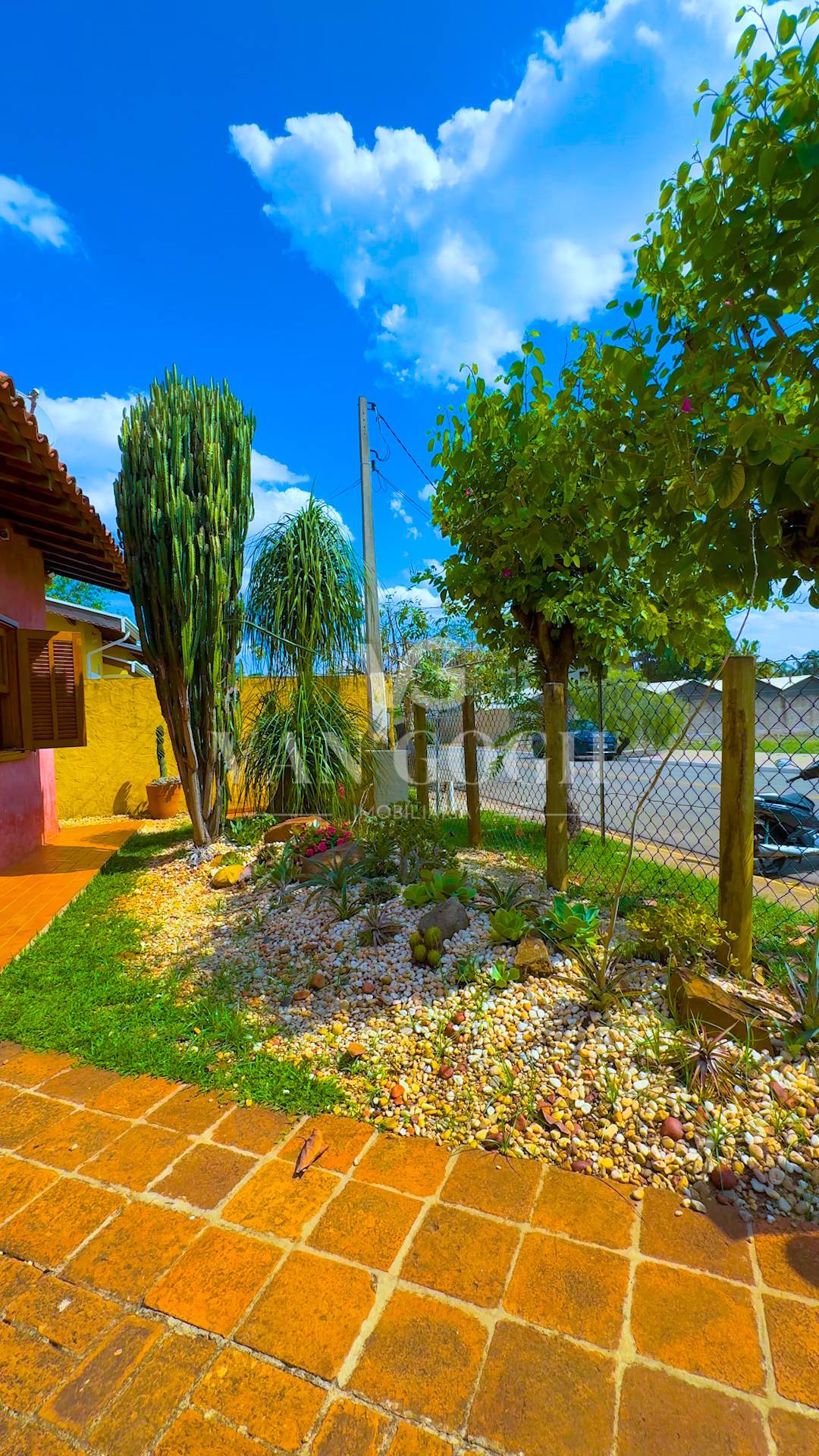 Casa Parque Residencial Girassóis de Holanda Holambra 