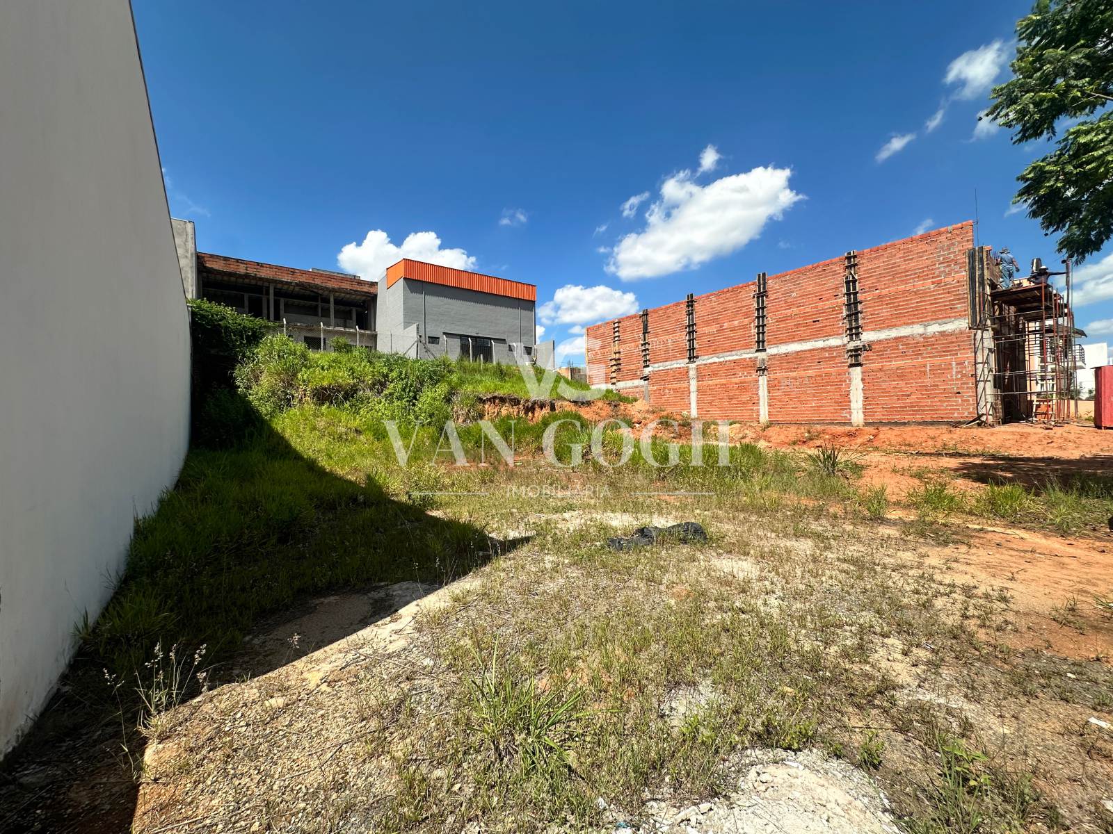 Terreno Centro Empresarial Van Gogh Holambra 