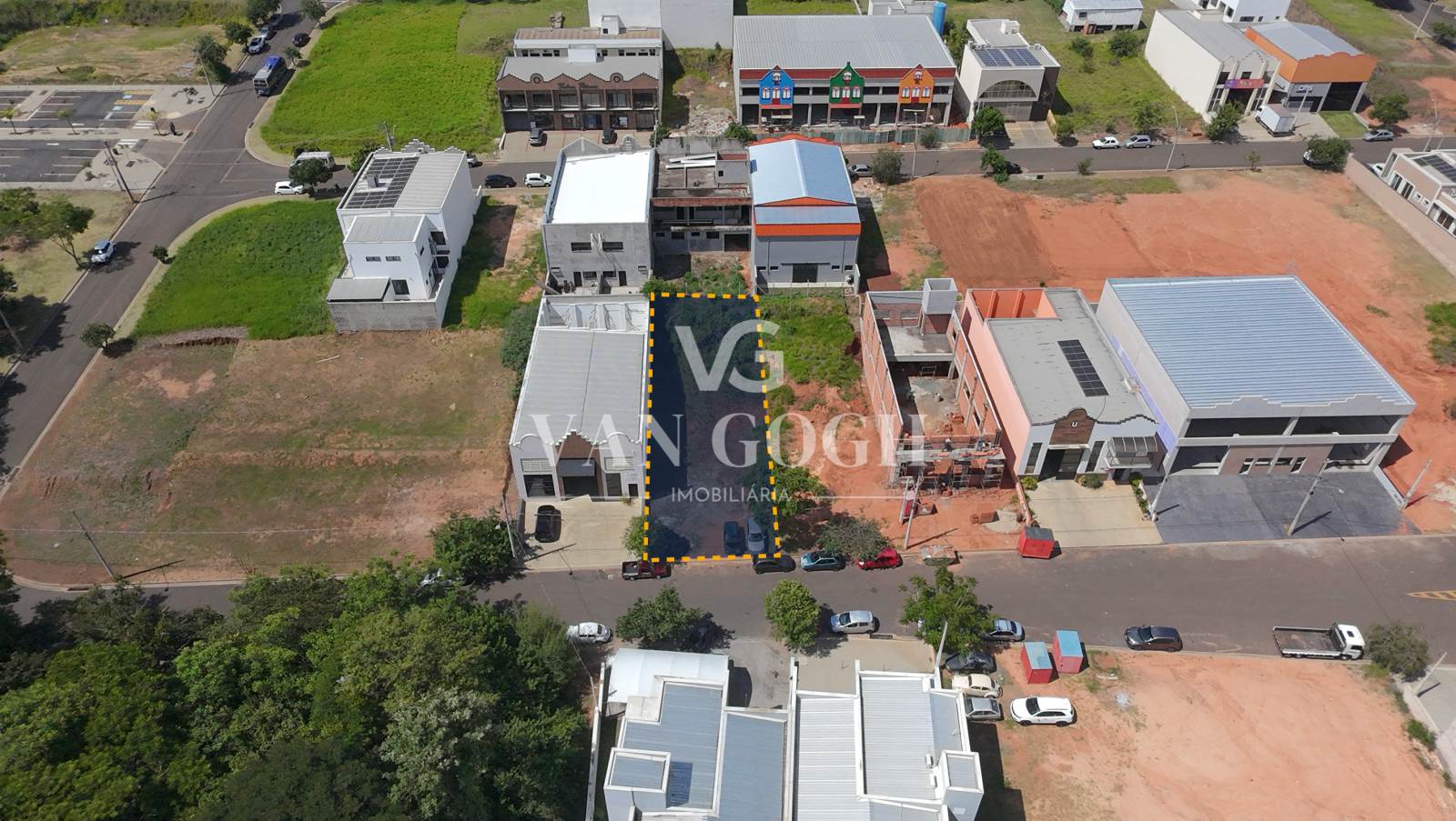 Terreno Centro Empresarial Van Gogh Holambra 