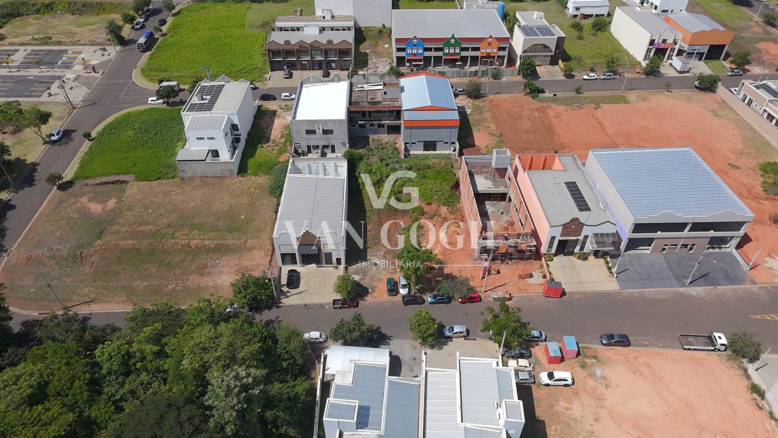 Terreno Centro Empresarial Van Gogh Holambra 