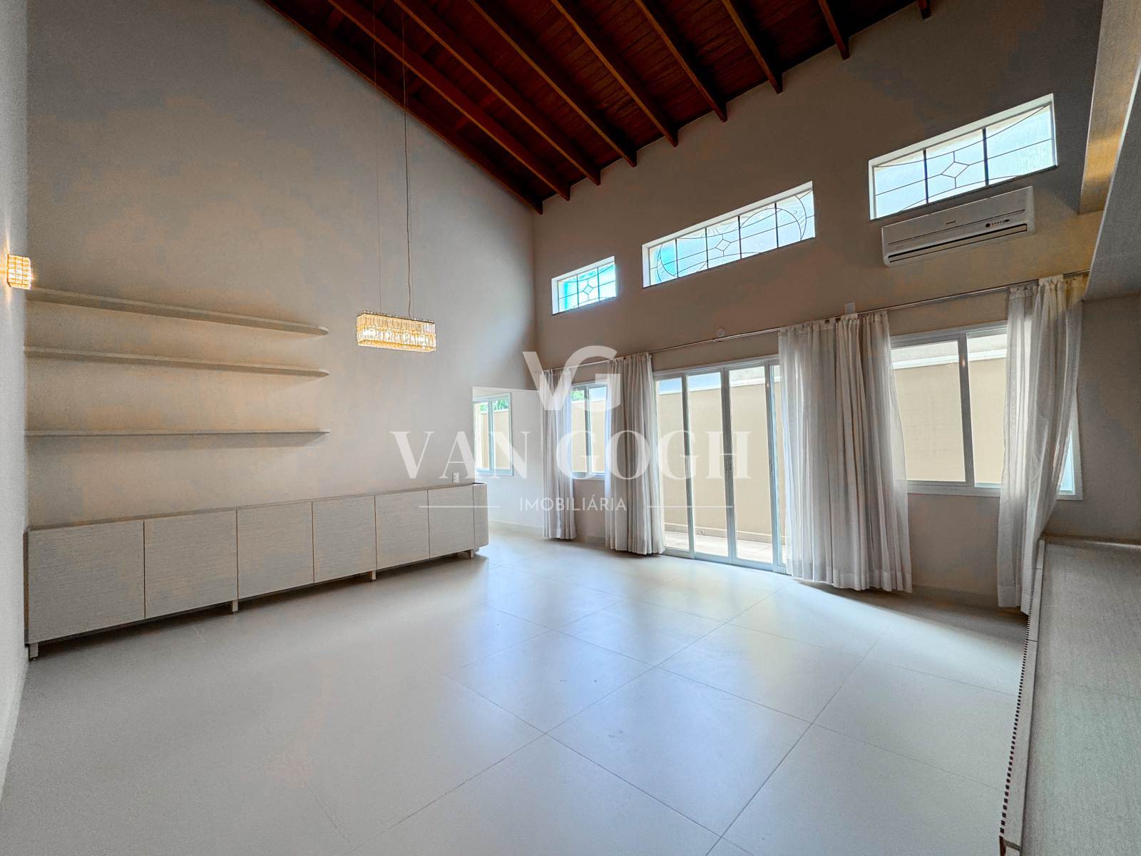 Casa Nova Holanda Holambra 