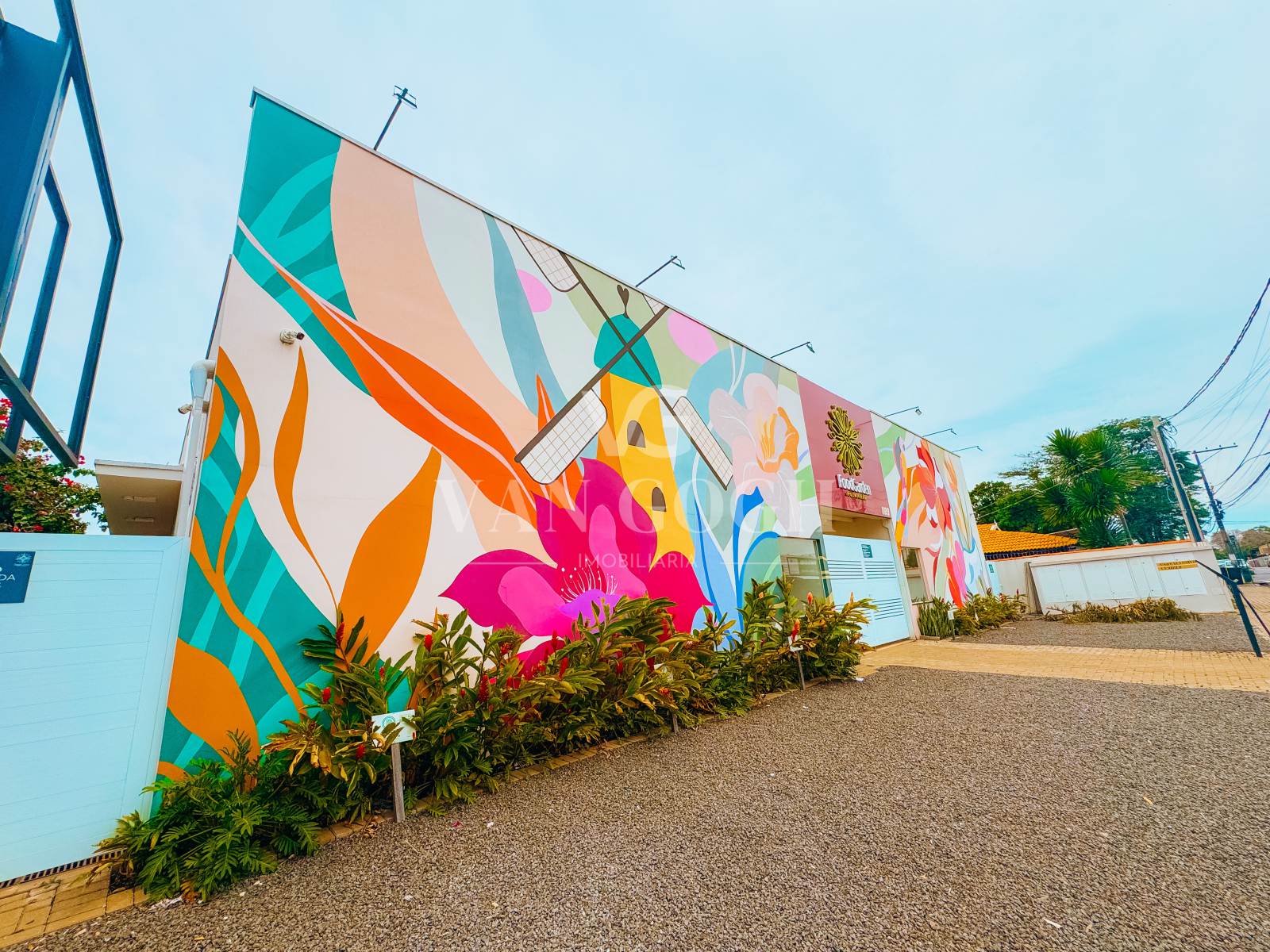 Prédio Comercial Centro Holambra 