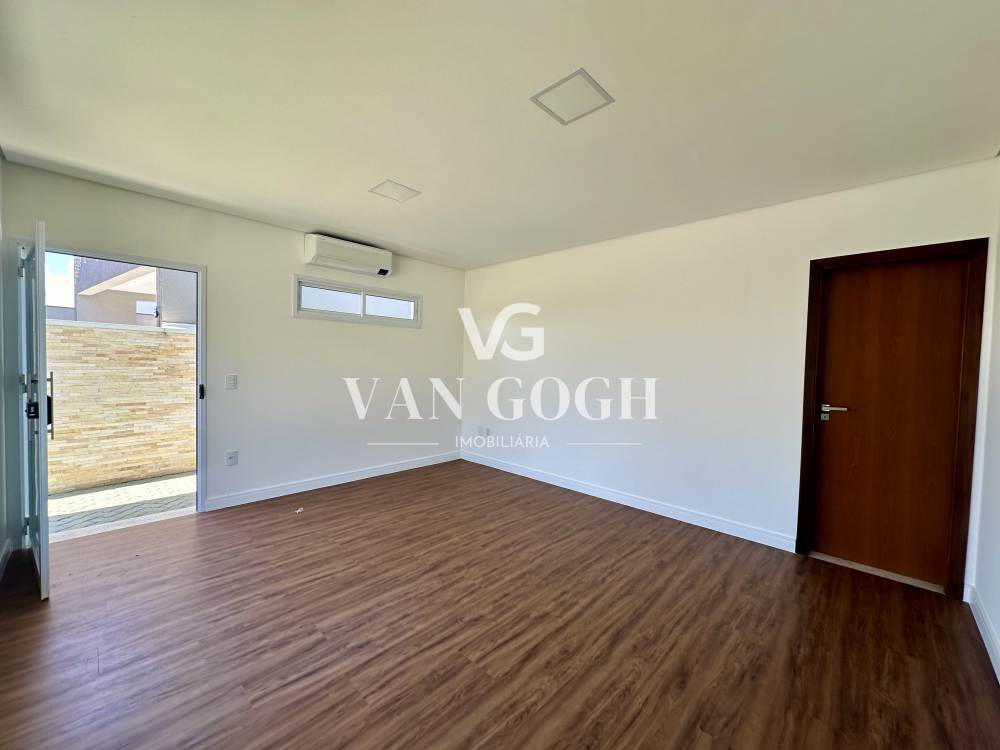 Casa em Condomínio Flor D Aldeia Holambra 